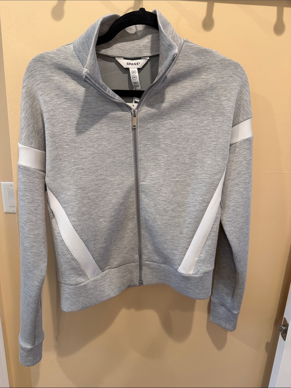 SPANX Women's Light Gray Zip-Front Air Essentials jacket size XS